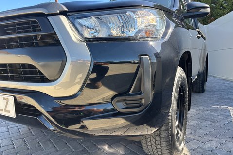 Toyota Hilux Active 4WD D-4D Single Cab Pickup - Canopy 17