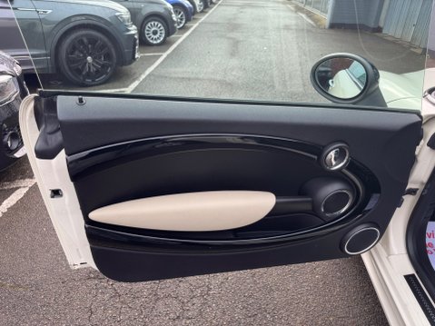 Mini Convertible COOPER S 49