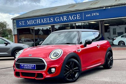 Mini Hatch 1.5 Cooper Sport Auto 3dr