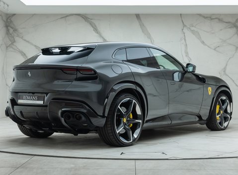 Ferrari Purosangue 7