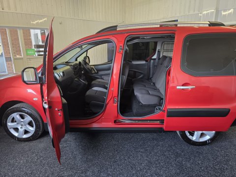 Peugeot Partner TEPEE OUTDOOR HDI 19