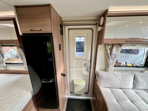 Bailey Unicorn Valencia 22