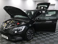 Renault Clio ICONIC TCE 16