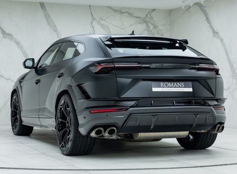Lamborghini Urus Performante 7
