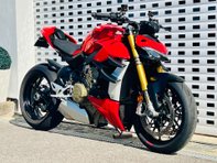 Ducati Streetfighter V4 Streetfighter V4 S 2