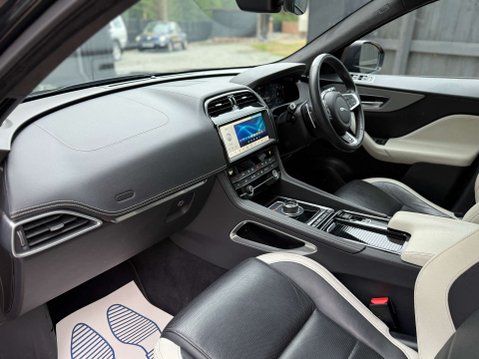 Jaguar F-Pace 3.0 F-PACE S AWD D Auto 4WD 5dr 60