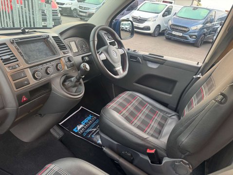 Volkswagen Transporter Shuttle 2.0 TDI T30 LWB CAMPER 34