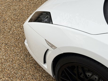 Lamborghini Gallardo LP560-4 Spyder 32