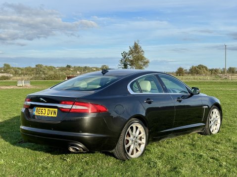 Jaguar XF D PORTFOLIO Low Mileage FSH 5