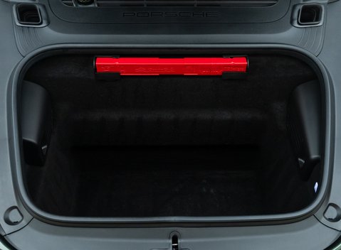 Porsche Cayman GT4 RS (718) 47