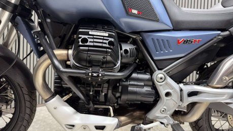 Moto Guzzi V85 850 TT 2019 37K MOT SEPTEMBER 2027 PANNIERS ADVENTURE BIKE 24