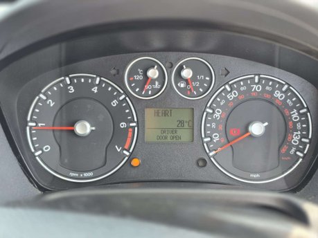 Ford Fiesta 1.25 Zetec Climate Hatchback 5dr Petrol Manual (142 g/km, 74 bhp) 27