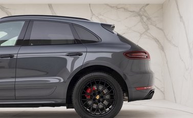 Porsche Macan GTS 27