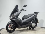 Honda PCX 2015 WW ONLY 7K ARROW EXHAUST NEW MOT VERY CLEAN 125CC SCOOTER 4