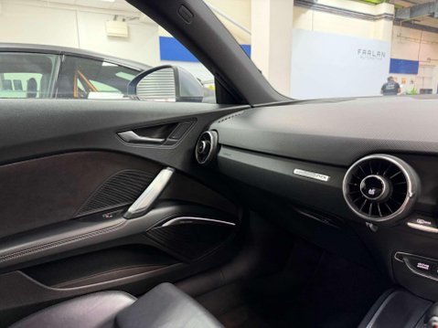 Audi TT 2.0 TFSI Coupe 3dr Petrol S Tronic quattro Euro 6 (s/s) (310 ps) 43