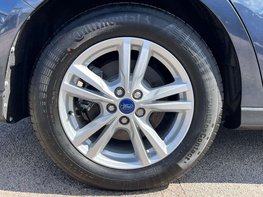 Ford Galaxy 2.5 Galaxy Titanium HEV CVT 5dr 14