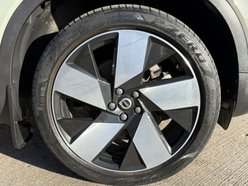 Volvo C40 Twin Recharge 78kWh Ultimate SUV 5dr Electric Auto AWD (408 ps) 14