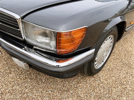 Mercedes-Benz SL Series 300 SL 17