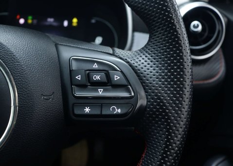 MG ZS 72.6kWh Trophy Connect Long Range SUV 5dr Electric Auto (156 ps) 41