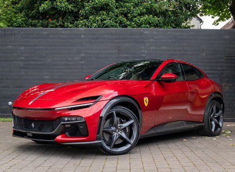 Ferrari Purosangue 3