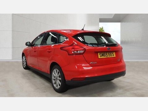 Ford Focus 1.0T EcoBoost Titanium Euro 6 (s/s) 5dr 3