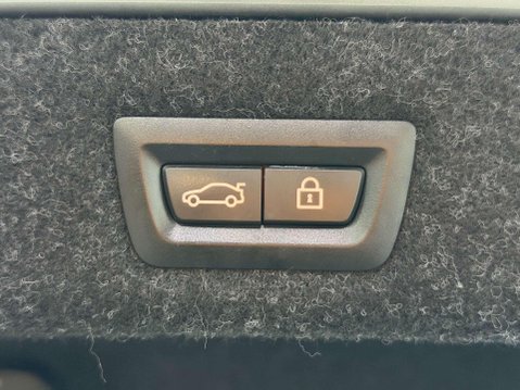 BMW M5 4.4i V8 Competition Saloon 4dr Petrol Steptronic xDrive Euro 6 (s/s) (625 p 41