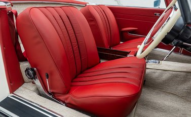 Mercedes-Benz 280 SL W113 Pagoda 15