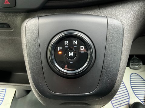 Ford Transit 350 LIMITED L3H2 P/V ECOBLUE 165 BHP 13