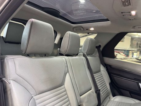 Land Rover Discovery 3.0 Discovery Luxury HSE TD6 Auto 4WD 5dr 59