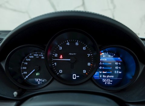 Porsche 718 Boxster Spyder 18