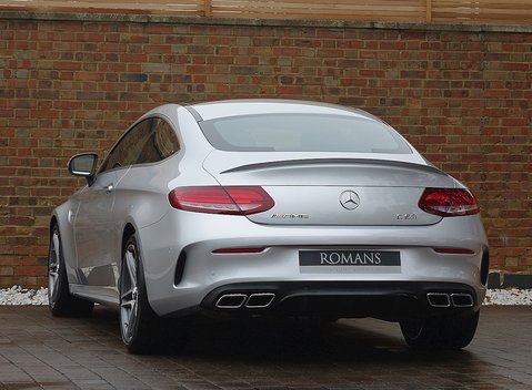 Mercedes-Benz C Class C63 Coupe Premium 11