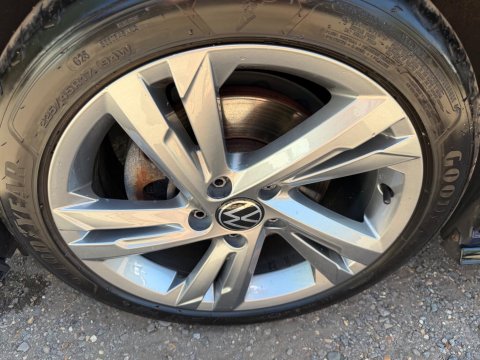 Volkswagen Golf R-LINE ETSI DSG 48