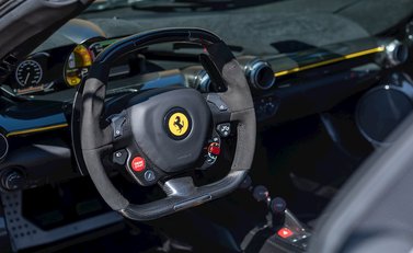 Ferrari LaFerrari Aperta 14