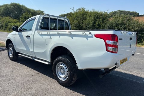 Mitsubishi L200 DI-D 4WD 4Life Single Cab Pickup - Air Con 6