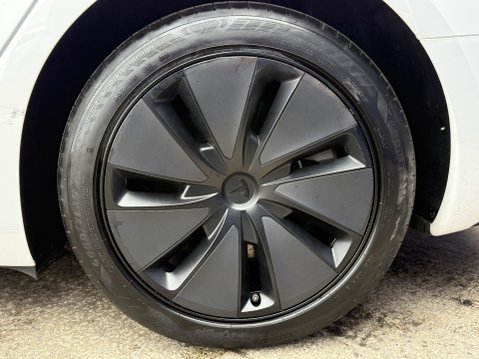 Tesla Model 3 Saloon 4dr Electric Auto RWD (208 ps) 16