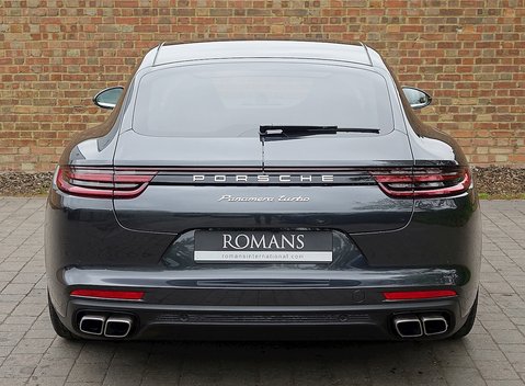 Porsche Panamera Turbo 21