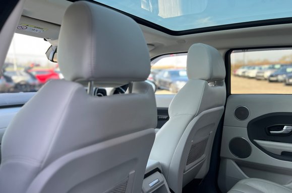 Land Rover Range Rover Evoque 2.2 SD4 PURE TECH PANORAMIC ROOF 29