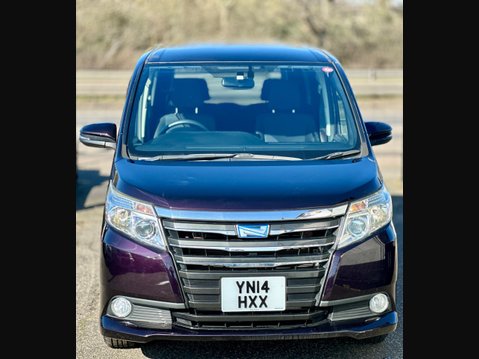 Toyota Noah Hybird 7 Seaters 6