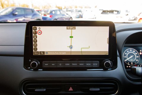 Hyundai KONA T-GDI PREMIUM MHEV 26