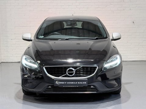 Volvo V40 2.0 D4 R-Design Pro Auto Euro 6 (s/s) 5dr 2