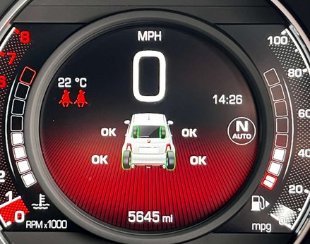 Abarth 695 1.4 695 Competizione (180) Semi-Auto 3dr 28