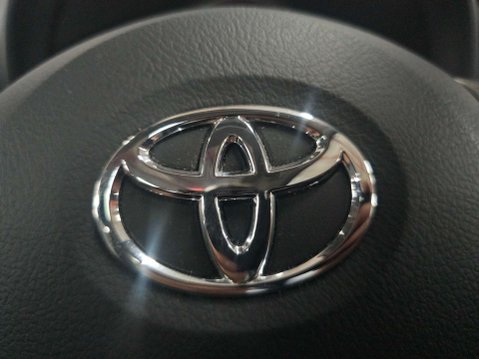 Toyota Yaris 1.3 Yaris T Spirit VVT-i 5dr 69