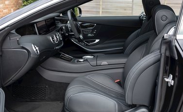 Mercedes-Benz S Class S65 Coupe 15