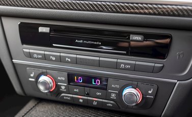 Audi RS6 Avant Performance 19