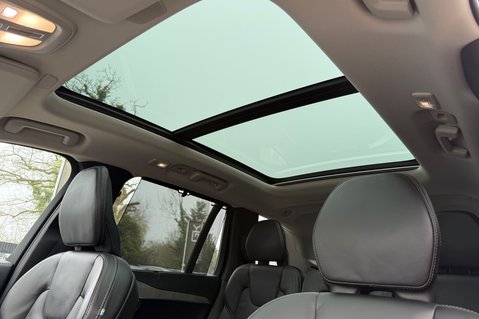 Volvo XC90 B5 ULTIMATE DARK AWD MHEV -ONE OWNER - VAT Q -B&W -PAN ROOF -ACC -BLIS 4