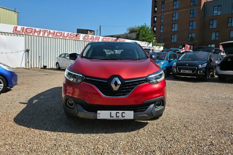 Renault Kadjar SIGNATURE NAV TCE AUTOMATIC..GLASS ROOF..9 SERVICES..1 FORMER KEEPER  3