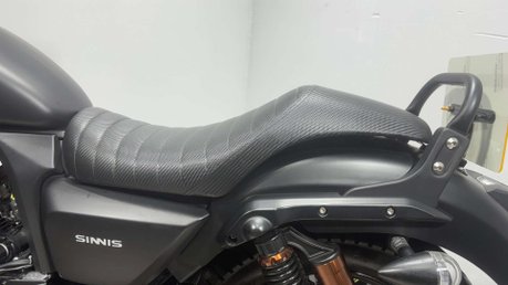 Sinnis Hoodlum 125 2019 ONLY 200 MILES NEW MOT SERVICED 125CC CRUISER BIKE 12