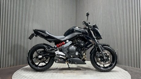 Kawasaki Er ER6 2011 ONLY 7K VERY CLEAN EXAMPLE LONG MOT IDEAL FIRST BIG BIKE 1
