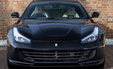 Ferrari GTC4 Lusso 4