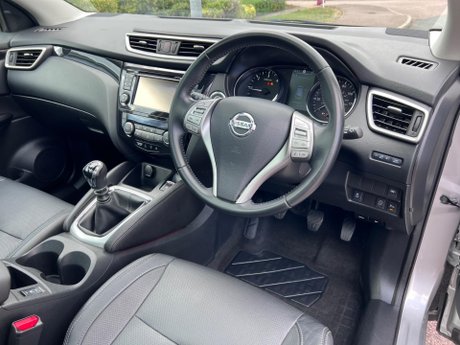 Nissan Qashqai 1.6 dCi Tekna 2WD Euro 6 (s/s) 5dr 82